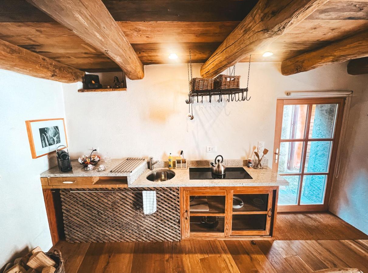 Case Di Sotto, House & Breakfast Muralto Luaran gambar